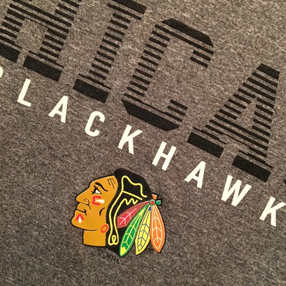 Chicago Blackhawks Jersey Tee Shirt NHL Women’s Gray Black Red XL - Picture 5 of 6